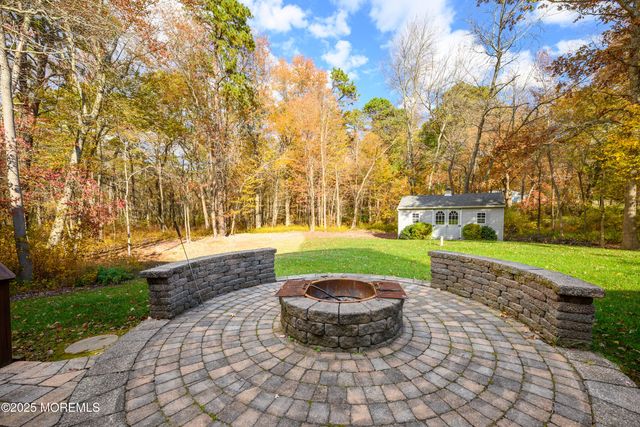 2 Knolls Drive, Jackson, NJ 08527