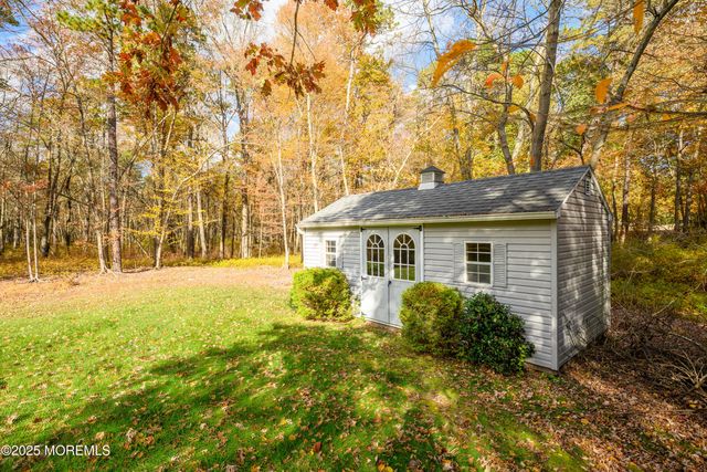 2 Knolls Drive, Jackson, NJ 08527