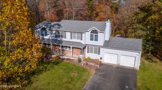 2 Knolls Drive, Jackson, NJ 08527