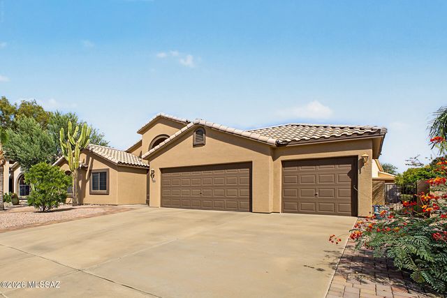 8408 N Poudre Drive, Tucson, AZ 85743