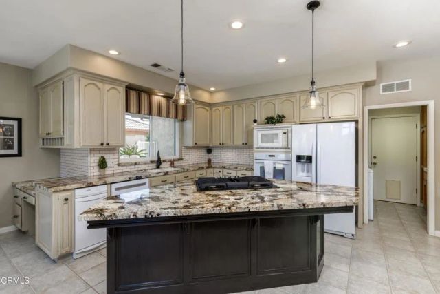 13806 Table Rock Avenue, Bakersfield, CA 93314