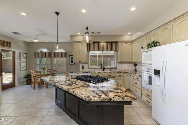 13806 Table Rock Avenue, Bakersfield, CA 93314