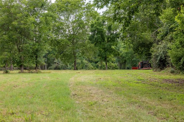 00 Ives Creek Road, Bellville, TX 77418
