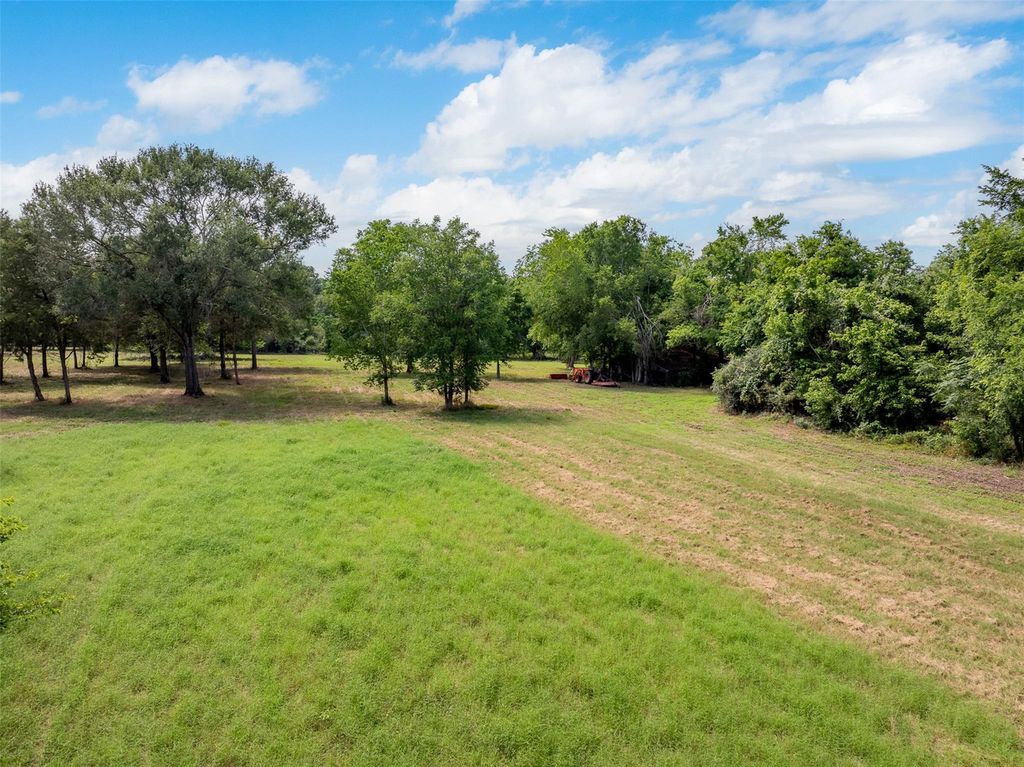 00 Ives Creek Road, Bellville, TX 77418
