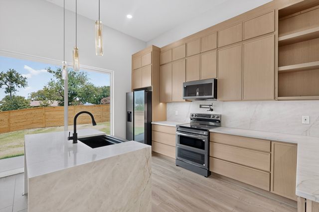 4601 Willow Court, The Colony, TX 75056