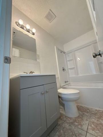 3221 Schieffer Avenue, Fort Worth, TX 76110