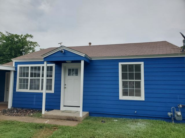 3221 Schieffer Avenue, Fort Worth, TX 76110