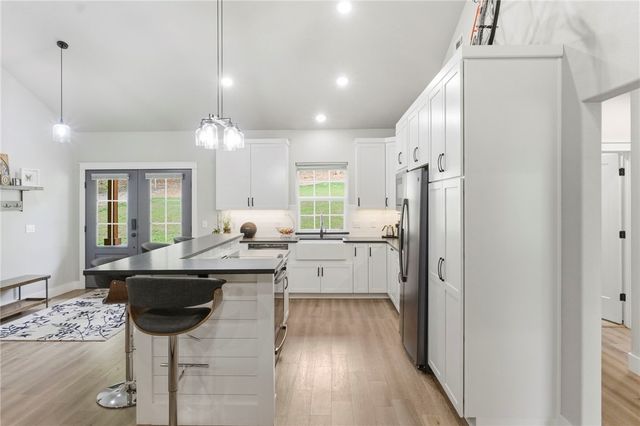 10 Burghley Lane, Bella Vista, AR 72714