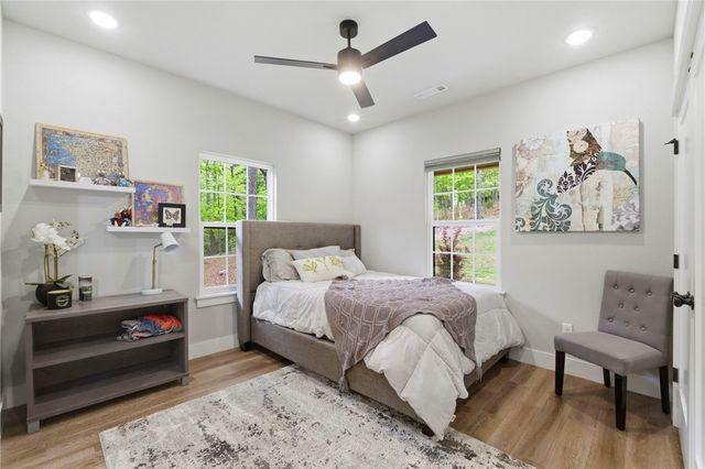 10 Burghley Lane, Bella Vista, AR 72714