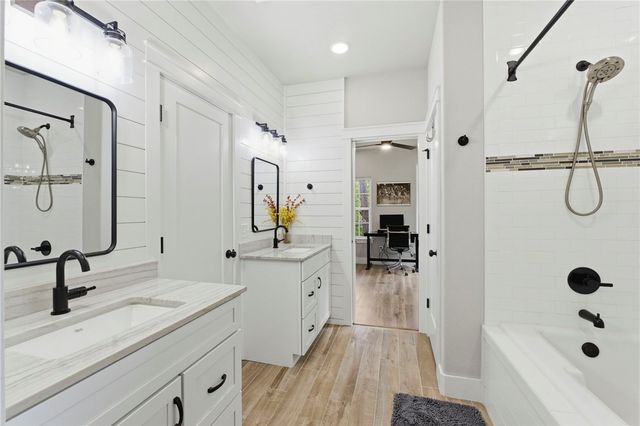 10 Burghley Lane, Bella Vista, AR 72714