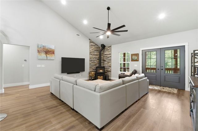 10 Burghley Lane, Bella Vista, AR 72714