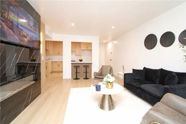 1140 Pacific 19, Long Beach, CA 90813