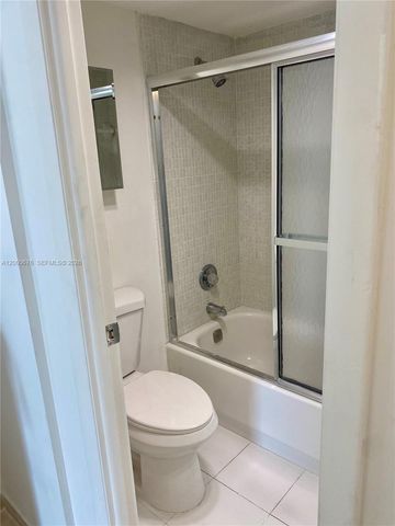 20379 W Country Club Drive PH40, Aventura, FL 33180