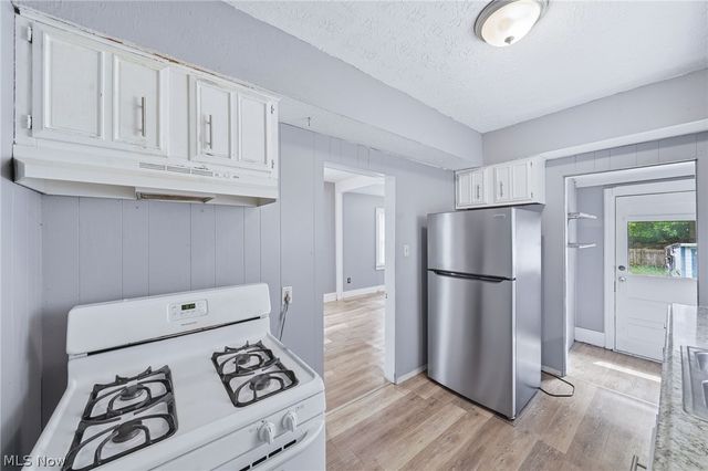 268 N Adams Street, Akron, OH 44304