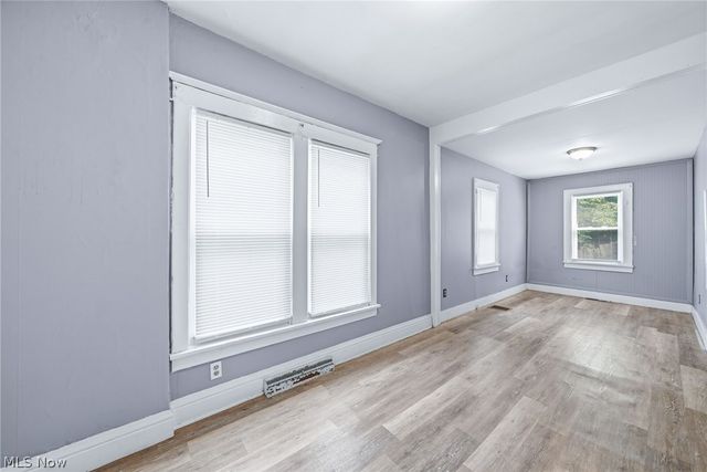 268 N Adams Street, Akron, OH 44304