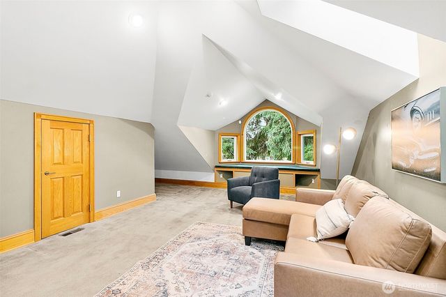 27610 111th Avenue SE, Kent, WA 98030