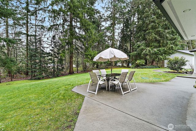 27610 111th Avenue SE, Kent, WA 98030