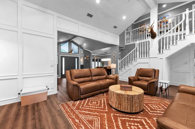 1118 April Waters Drive N, Conroe, TX 77356