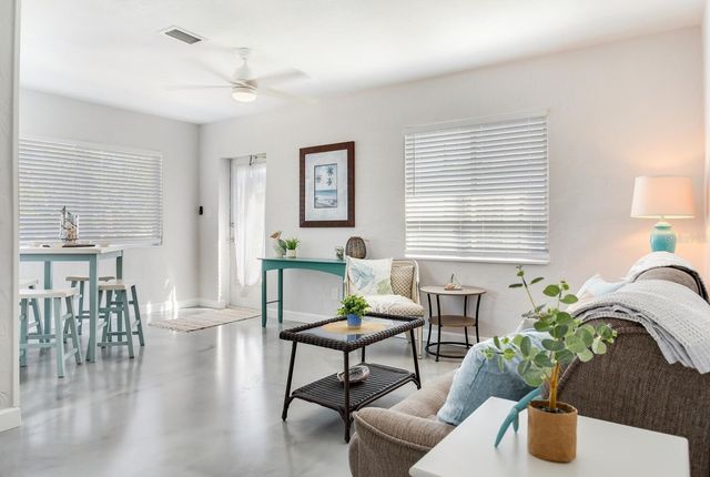 508 129TH AVENUE E, Madeira Beach, FL 33708