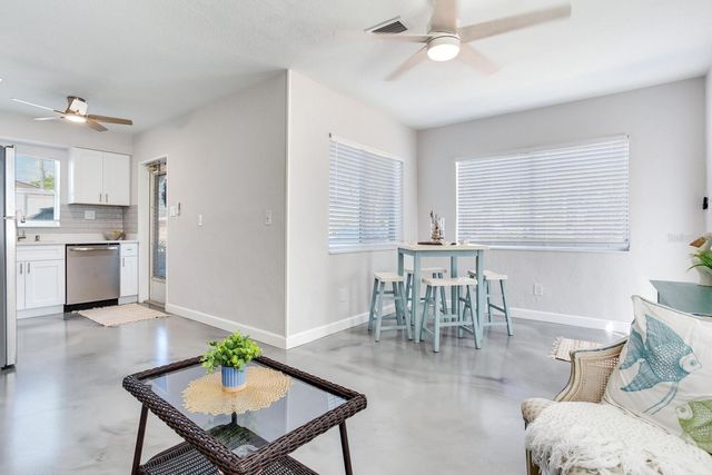 508 129TH AVENUE E, Madeira Beach, FL 33708