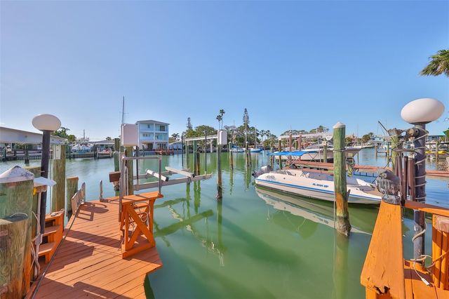 508 129TH AVENUE E, Madeira Beach, FL 33708