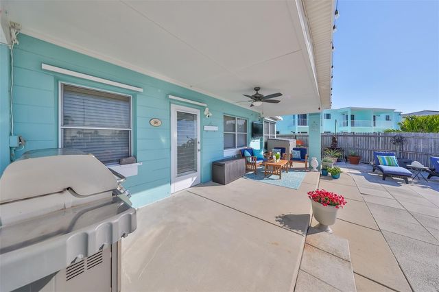 508 129TH AVENUE E, Madeira Beach, FL 33708