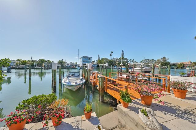 508 129TH AVENUE E, Madeira Beach, FL 33708