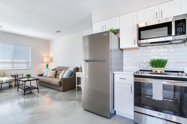 508 129TH AVENUE E, Madeira Beach, FL 33708