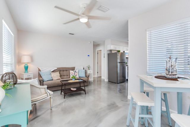 508 129TH AVENUE E, Madeira Beach, FL 33708