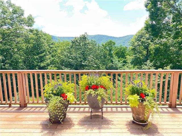 61 Sharp Top Mountain, Jasper, GA 30143