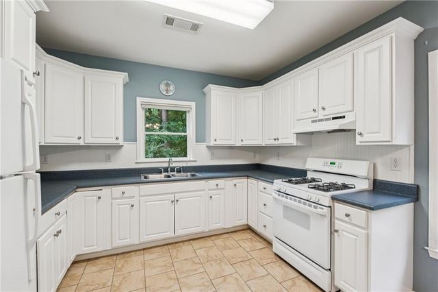 61 Sharp Top Mountain, Jasper, GA 30143
