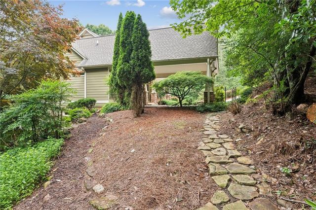 61 Sharp Top Mountain, Jasper, GA 30143