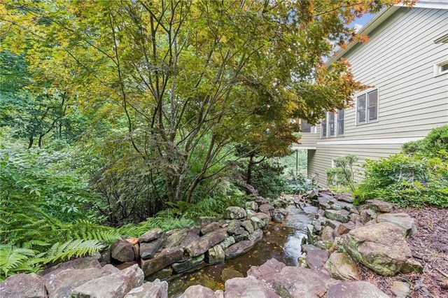 61 Sharp Top Mountain, Jasper, GA 30143