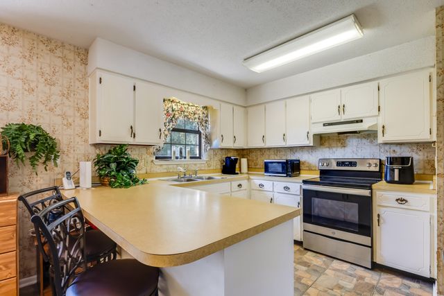 3382 Polly Lane, Crestview, FL 32539