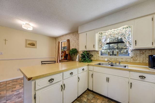 3382 Polly Lane, Crestview, FL 32539