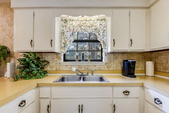 3382 Polly Lane, Crestview, FL 32539