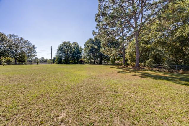3382 Polly Lane, Crestview, FL 32539