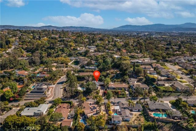 1418 Longview, Fullerton, CA 92831