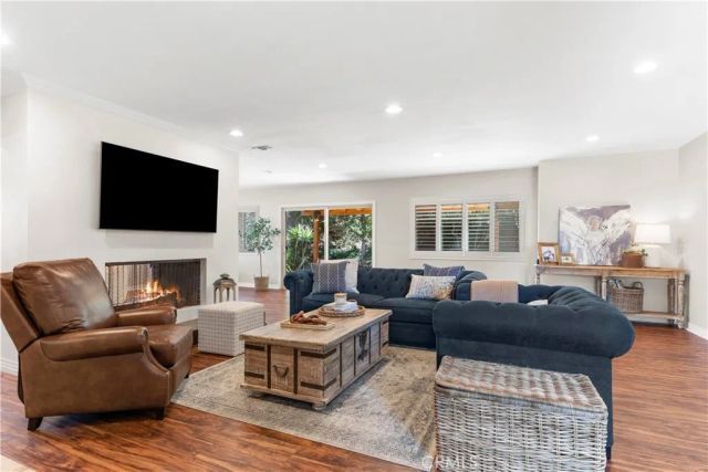 1418 Longview, Fullerton, CA 92831