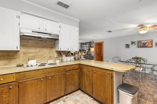 138 County Road 2404, Pittsburg, TX 75686