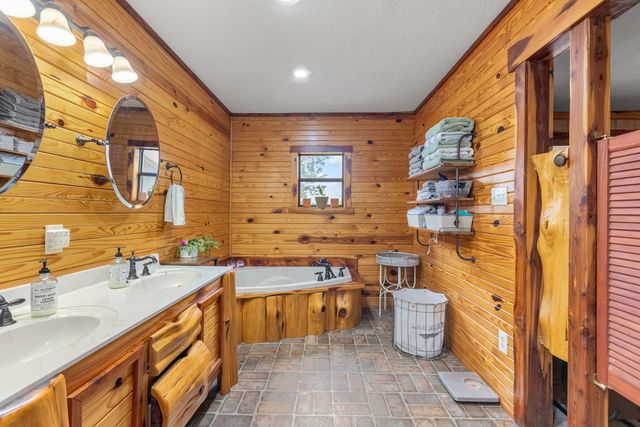 138 County Road 2404, Pittsburg, TX 75686