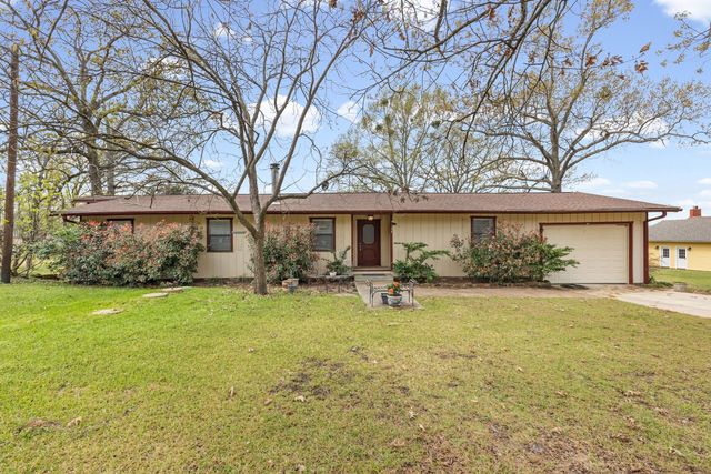 138 County Road 2404, Pittsburg, TX 75686