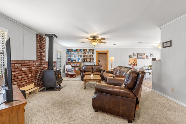 138 County Road 2404, Pittsburg, TX 75686