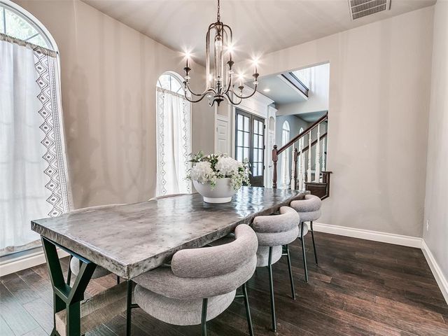 16 Greenmore Drive, Edmond, OK 73034