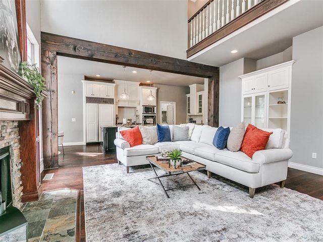 16 Greenmore Drive, Edmond, OK 73034