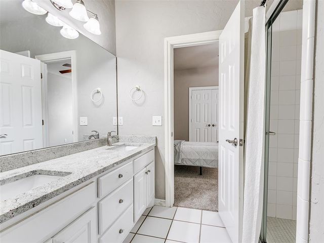 16 Greenmore Drive, Edmond, OK 73034