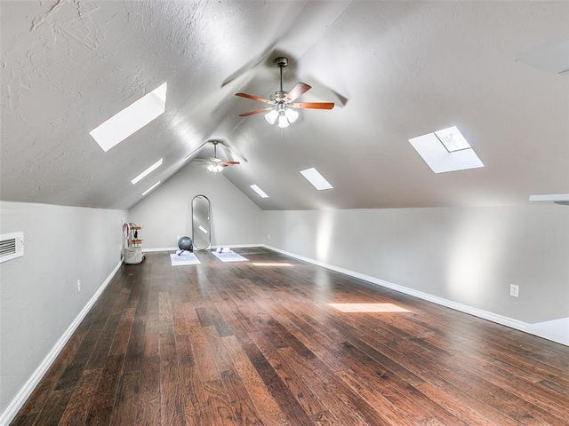 16 Greenmore Drive, Edmond, OK 73034