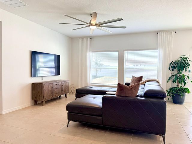 1126 CALICO POINTE CIRCLE, Groveland, FL 34736