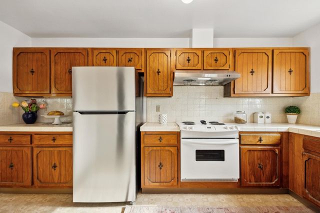 14179 Doolittle Dr., San Leandro, CA 94577