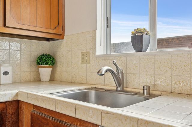 14179 Doolittle Dr., San Leandro, CA 94577